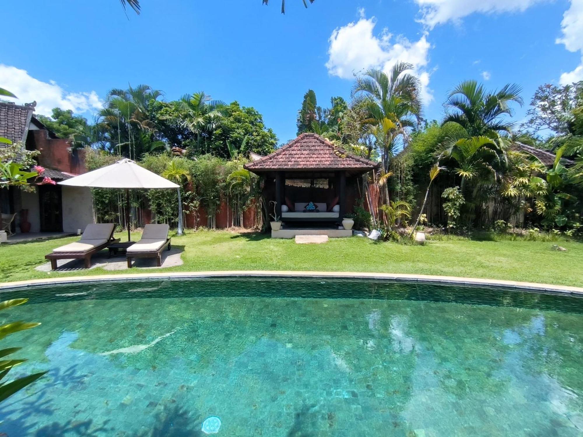 Villa Plawa Asri Seminyak  Ngoại thất bức ảnh