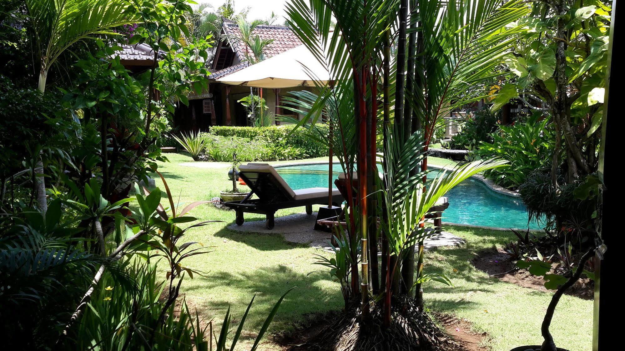 Villa Plawa Asri Seminyak  Ngoại thất bức ảnh